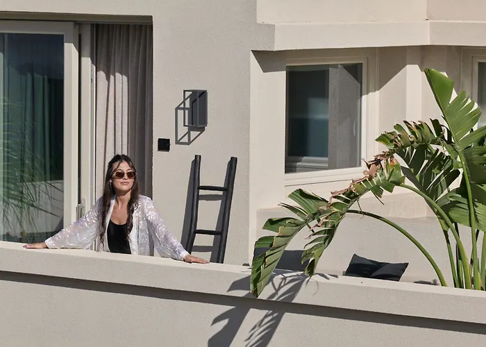 Alaso Design Fira (Santorini)