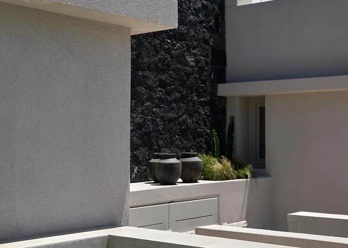 Alaso Design Fira (Santorini)